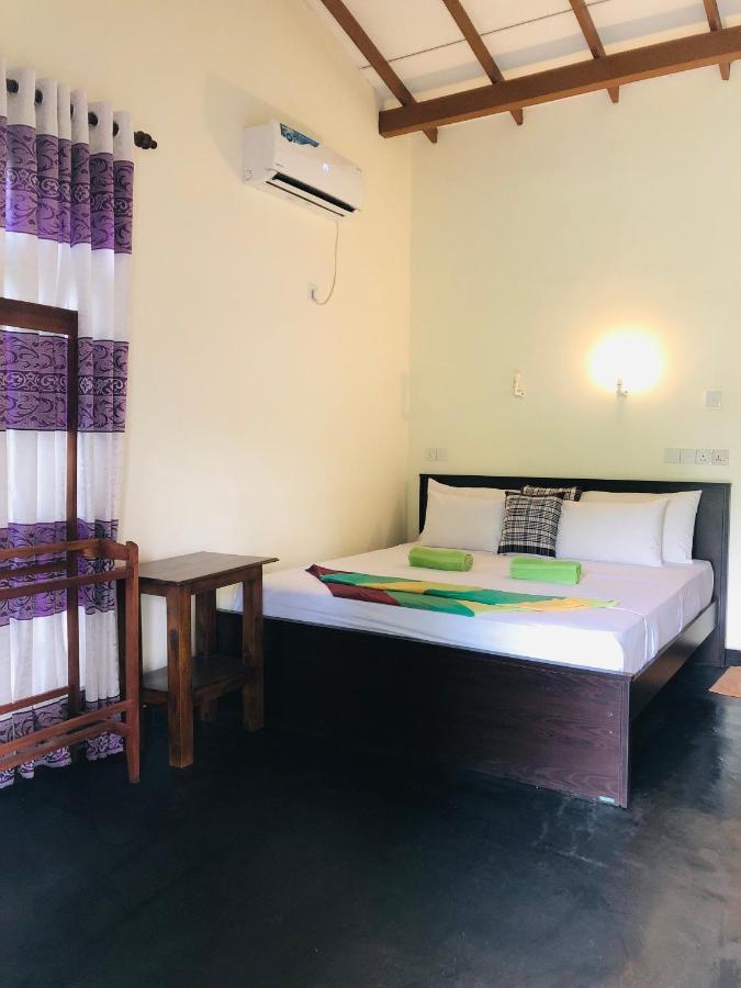 Sigiri Liya Rest Hotel Szigirija Kültér fotó