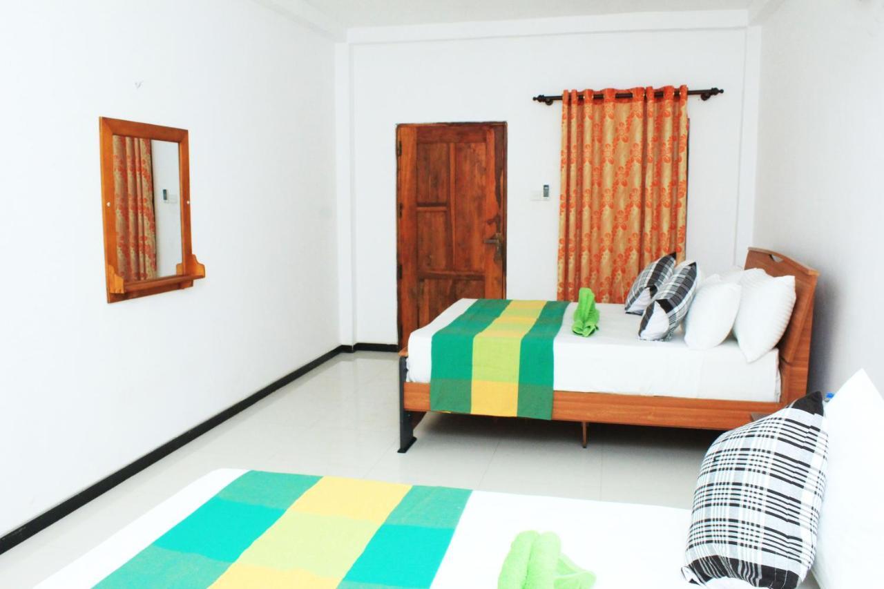 Sigiri Liya Rest Hotel Szigirija Kültér fotó