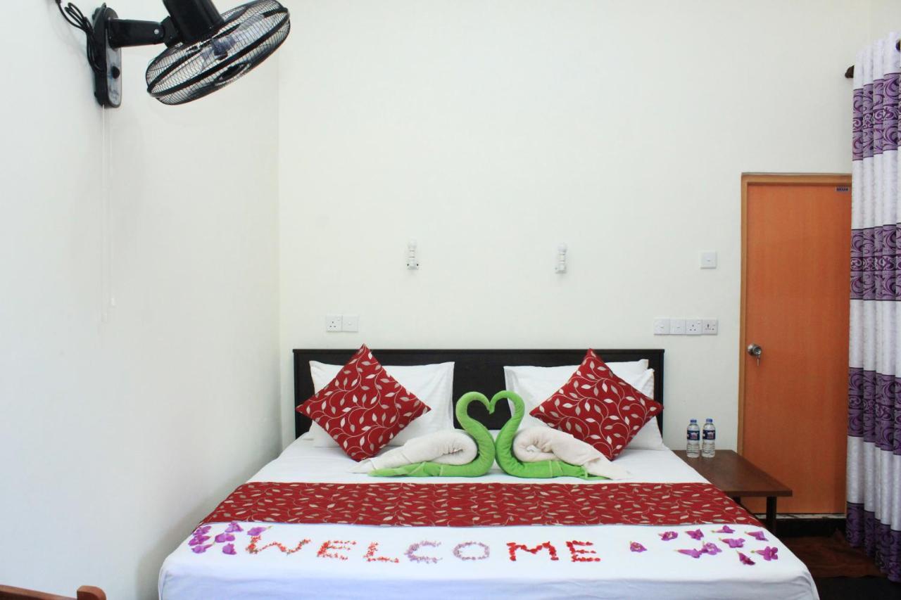 Sigiri Liya Rest Hotel Szigirija Kültér fotó